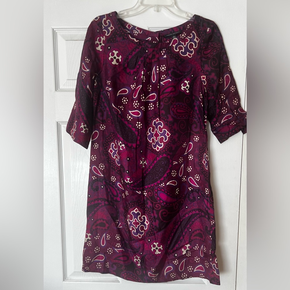 Banana Republic silk dress size 6 paisley color purple new without tags